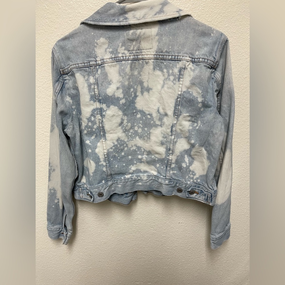 Levi’s Bleached Washed Denim Jacket - image 3